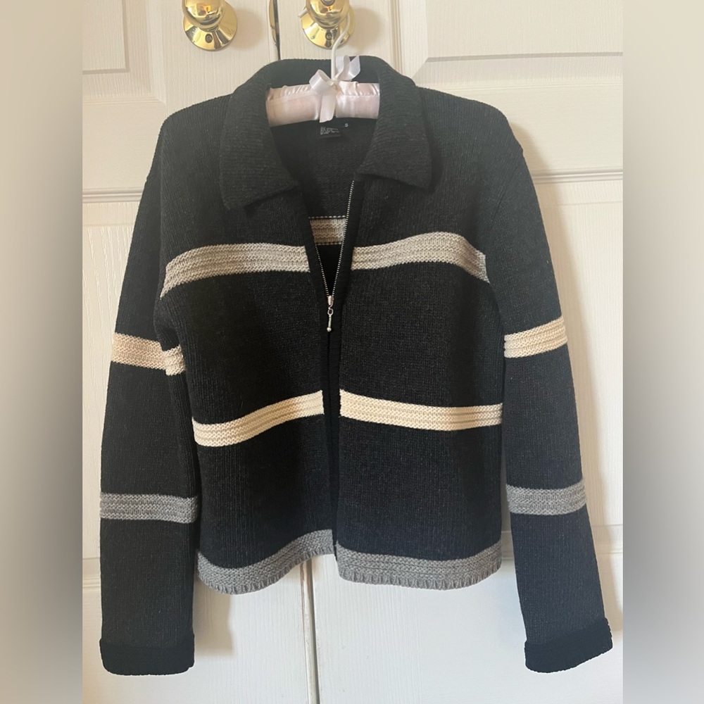 J McLaughlin Gray Zip Cardigan Sweater, size S